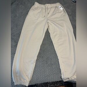 Old Navy Cream Joggers W/ Pockets. New With Tags. Sz S